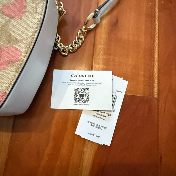 Coach Heart Crossbody In Signature Canvas With Heart Print CP021 - Picture 12 of 12